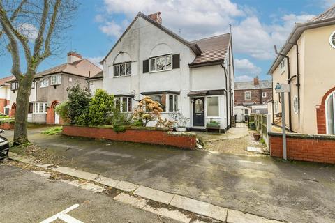 3 bedroom semi-detached house for sale, Glenthorn Grove, Sale