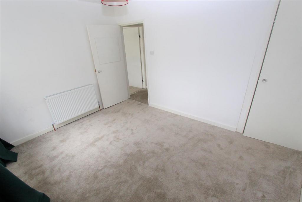 Master Bedroom...JPG