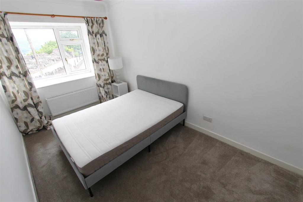 Bedroom 2.JPG