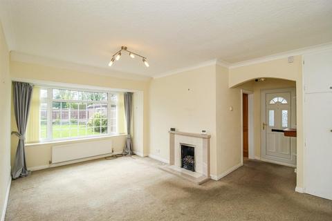 2 bedroom semi-detached bungalow for sale, Thornhill Close, Wakefield WF2
