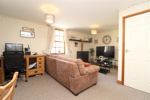 2 bedroom apartment for sale, Castlegate Mews, Thirsk YO7