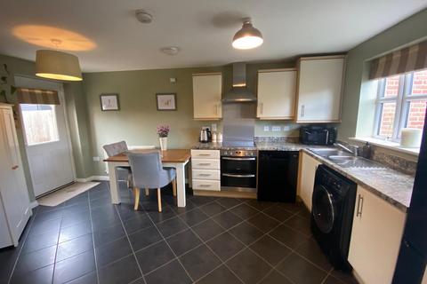 3 bedroom townhouse for sale, Brooke Way, Stowmarket IP14