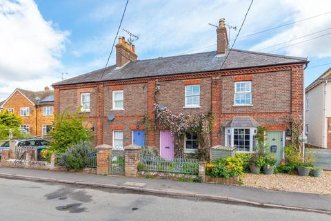 2 bedroom terraced house for sale, Tring Road, Long Marston