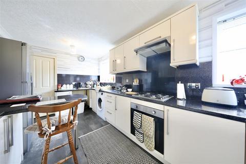2 bedroom semi-detached house for sale, Falkland Road, Hull