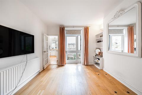 1 bedroom flat for sale, 65 Queen's Crescent, London NW5