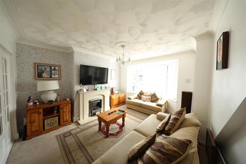 3 bedroom end of terrace house for sale, Richmond Road, Hessle
