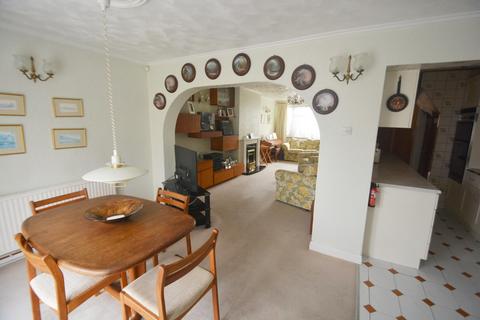 48 Holyrood Avenue, Harrow, HA2 8TP
