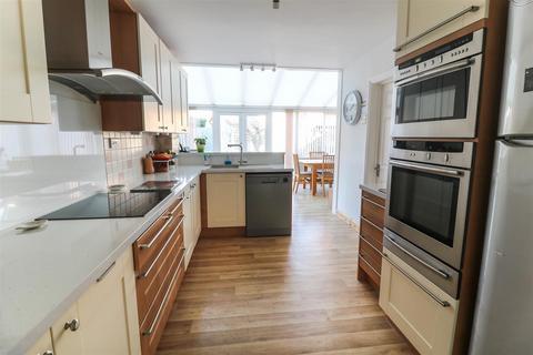 80 Pilkingtons, Church Langley, Harlow, CM17 9DR