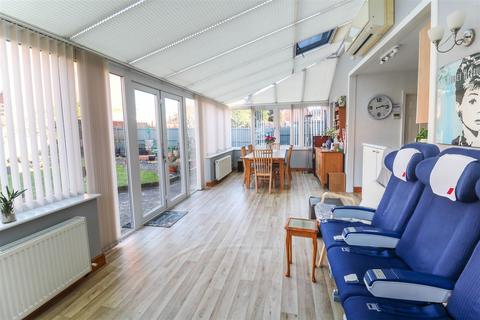 80 Pilkingtons, Church Langley, Harlow, CM17 9DR