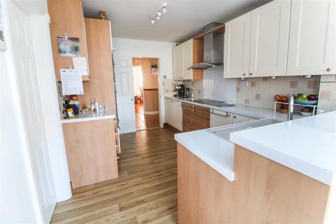 80 Pilkingtons, Church Langley, Harlow, CM17 9DR