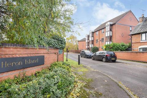 4 bedroom townhouse for sale, Heron Island, Caversham, Reading