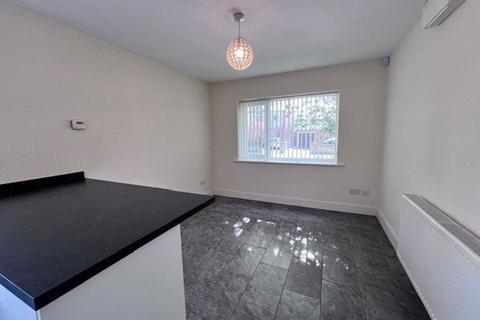 2 bedroom detached house to rent, Longmoor Road, Long Eaton, NG10 4FP