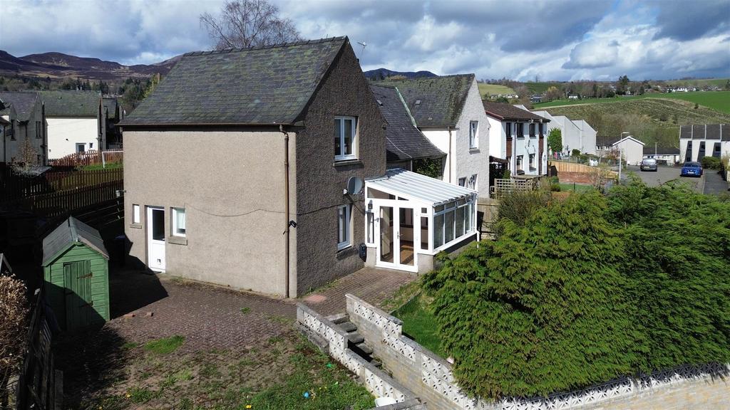 James Place, Pitlochry 3 bed semidetached house for sale £187,950