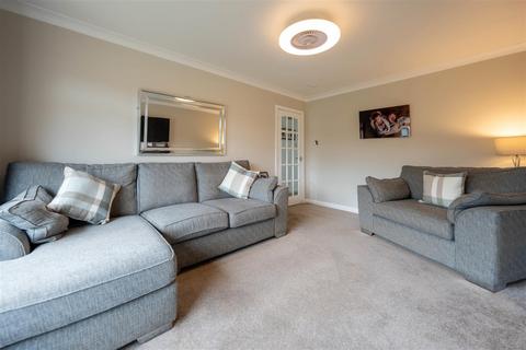 29 Balmanno Park, Bridge Of Earn, Perth, PH2 9RJ