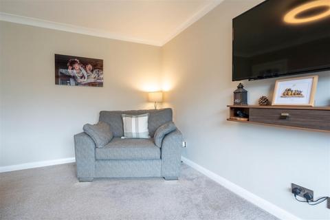 29 Balmanno Park, Bridge Of Earn, Perth, PH2 9RJ