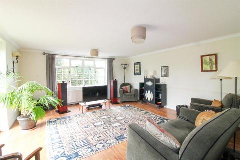 39 Kings Meadows, Sowerby, Thirsk, YO7 1PA