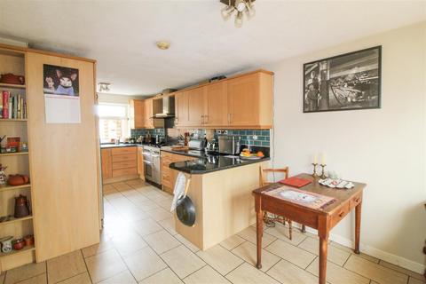 39 Kings Meadows, Sowerby, Thirsk, YO7 1PA