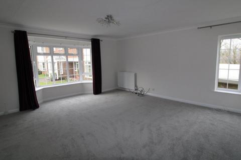 3 bedroom maisonette to rent, Firgrove Hill, Farnham GU9