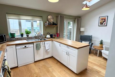 45 Beachgrove Road, Bristol, BS16 4AS