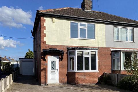 3 bedroom semi-detached house to rent, Rayleigh Avenue, Brimington, Chesterfield, S43 1JP