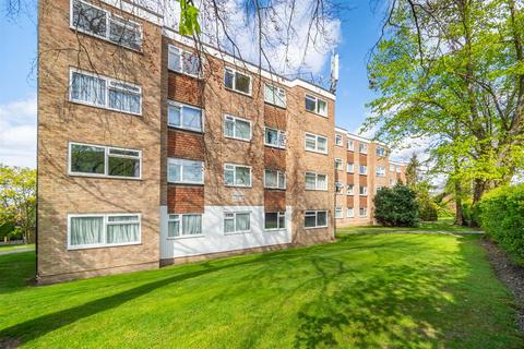 Flat 1, Dunbar Court, 2a Carshalton Grove, Sutton, SM1 4NQ