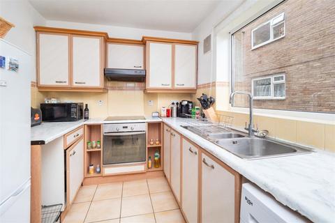 Flat 1, Dunbar Court, 2a Carshalton Grove, Sutton, SM1 4NQ