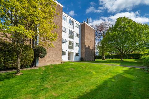 Flat 1, Dunbar Court, 2a Carshalton Grove, Sutton, SM1 4NQ