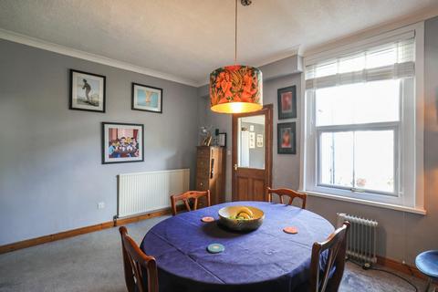 38 Albert Place, Harrogate, HG1 4QA