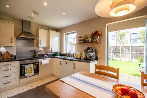2 Beech Drive, Trumpington, Cambridge, CB2 9PR