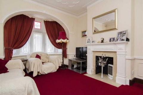 3 bedroom terraced house to rent, Cumberland Road, London