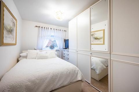 28 Ross Drive, Airdrie, ML6 9TX