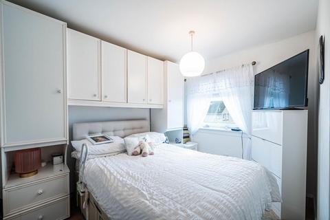 28 Ross Drive, Airdrie, ML6 9TX