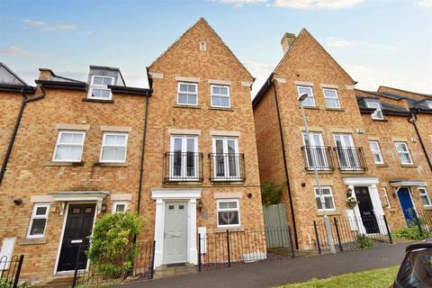 3 bedroom townhouse for sale, Roman Road, Corby NN18