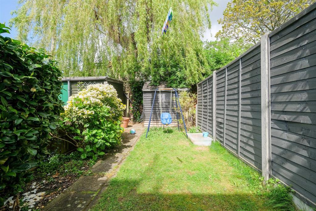 16 Chase Gardens-17 resized.jpg