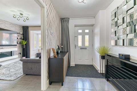 5 bedroom semi-detached house for sale, Ketteringham Drive, Great Sankey, Warrington