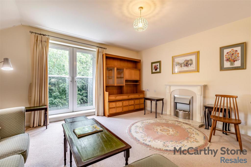 8651108-interior06.jpg
