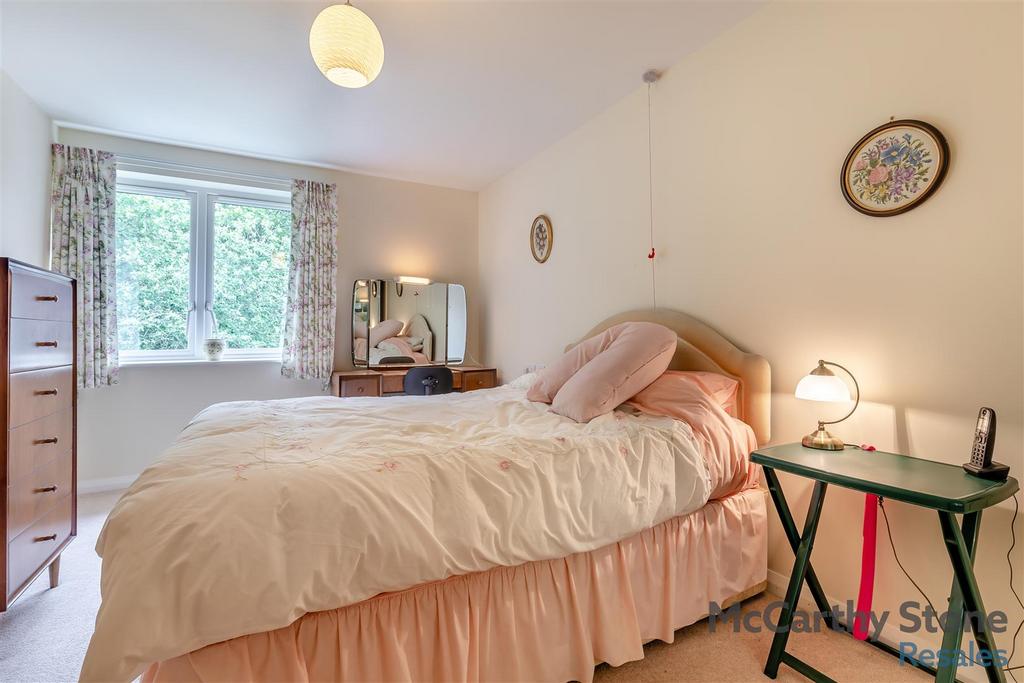 8651108-interior04.jpg