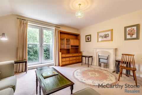2 bedroom apartment for sale, Dutton Court, Station Approach, Off Station Road, Cheadle Hulme