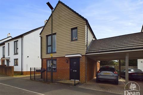 3 bedroom link detached house for sale, Teagues Way, Cinderford