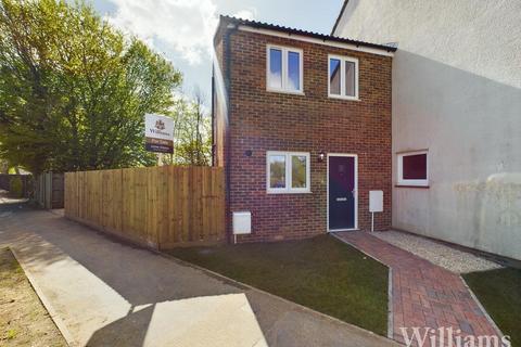 2 bedroom end of terrace house for sale, Ailward Road, Aylesbury HP19