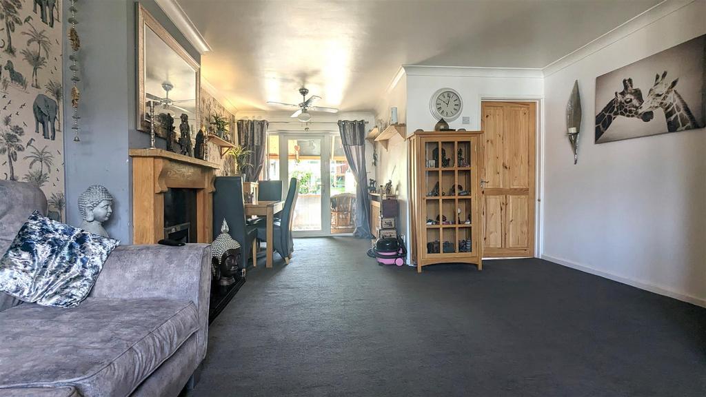 Living & Dining Area