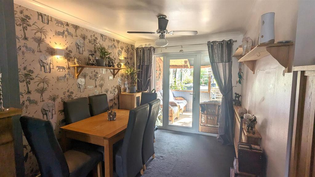 Living & Dining Area