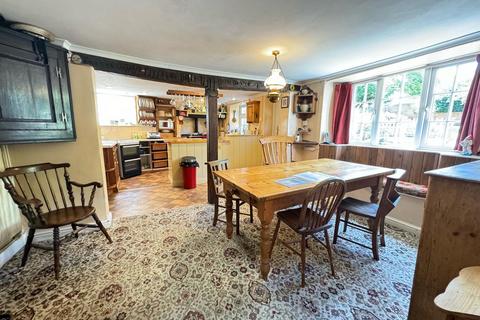 London House High Street, Henstridge, Templecombe, BA8 0RB