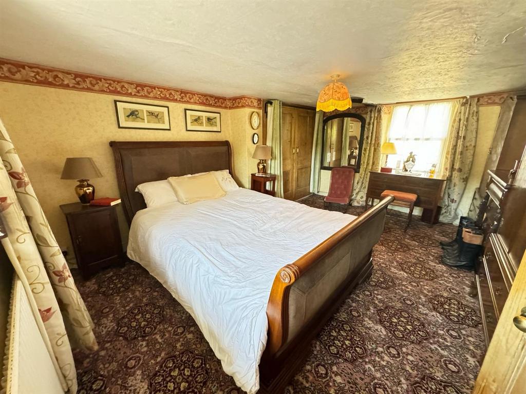 Main Bedroom