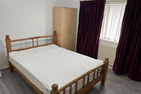 undefined, Peak Avenue, Atherton M46