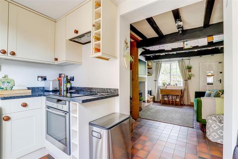 2 bedroom cottage for sale, New Road, Oxton NG25