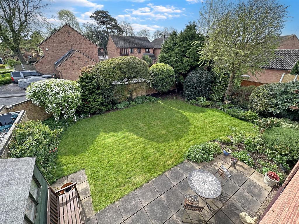 Delightful Established Garden 567
