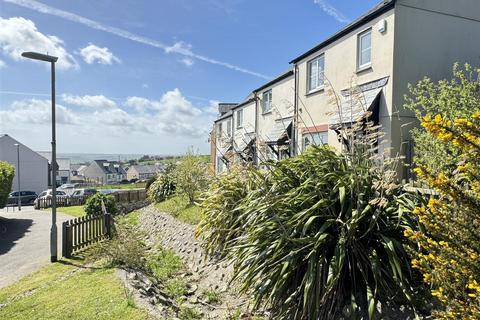 3 bedroom end of terrace house for sale, Gwithian Road, St. Austell