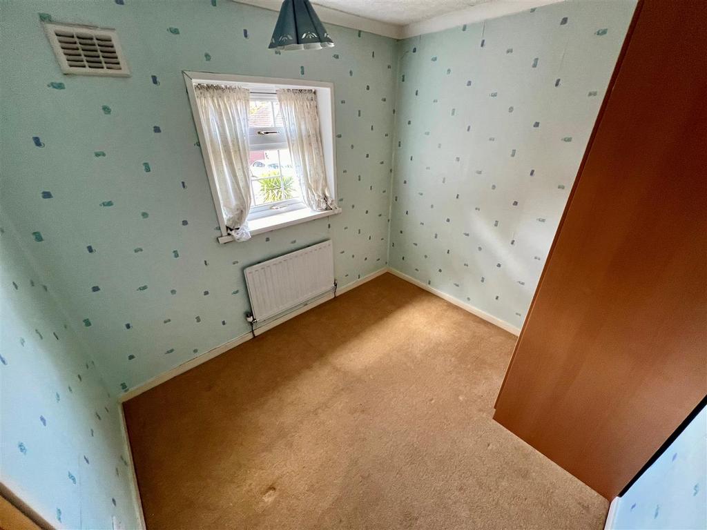BR29 Bed3.jpg
