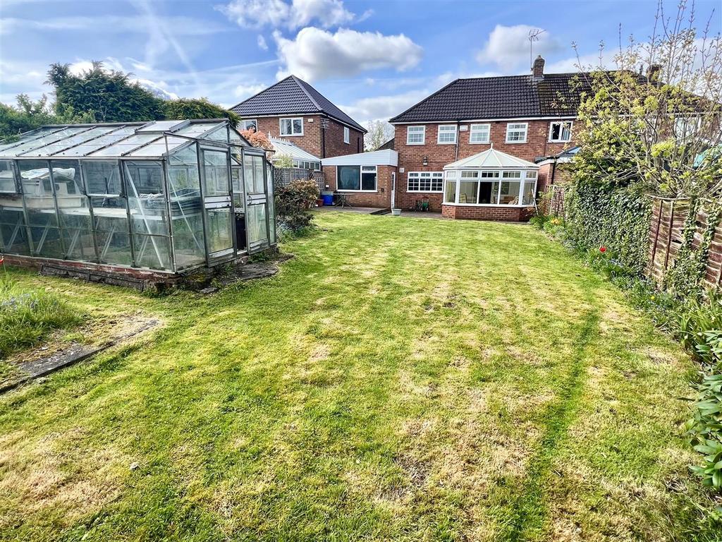 BR29 Garden2.jpg